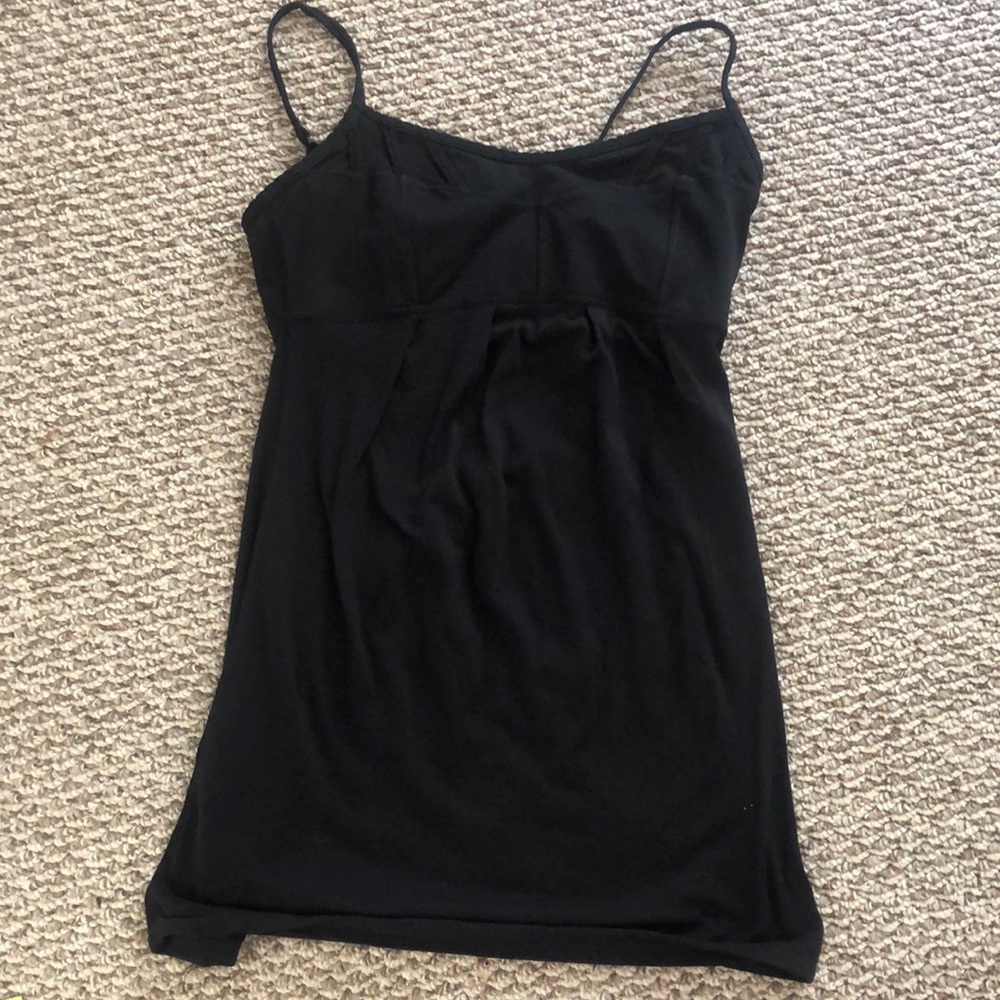 Lulu tank with built in bra & adjustable straps